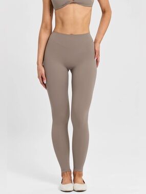 Nama body butter leggings in taupe